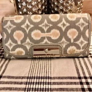 Coach Kristen Wallet NWT!